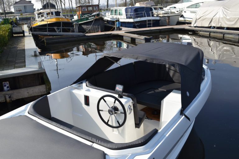 4 Family 630 tender