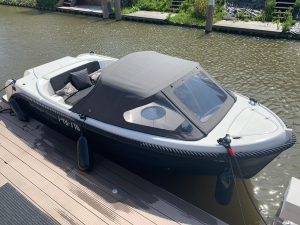 Oud Huijzer 616 tender