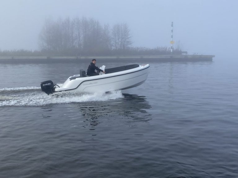 4 Family 515 tender