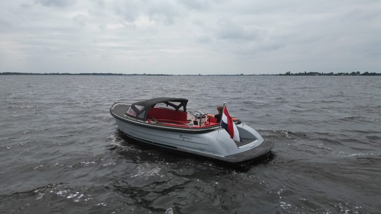 Waterspoor 777 Aviator