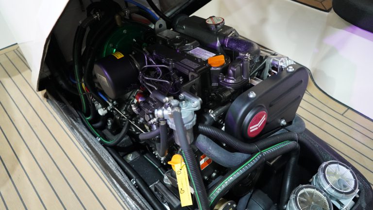 Isloep 735 hybride elektrische diesel sloep