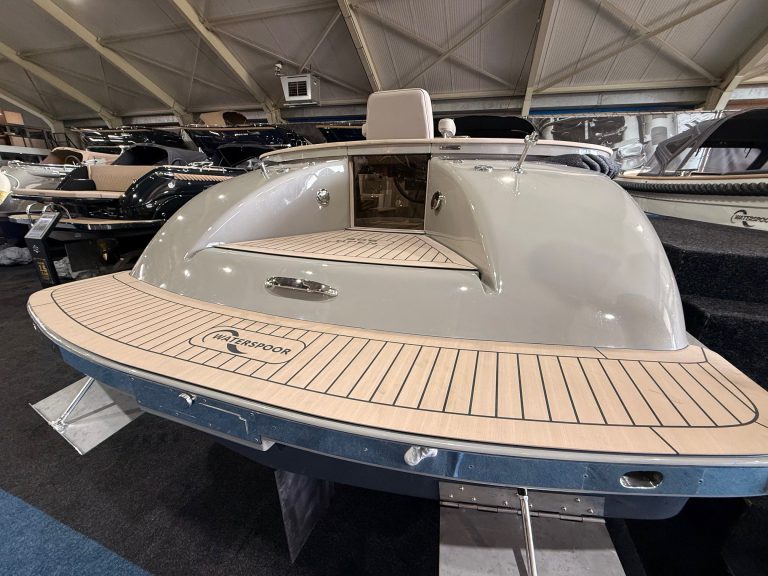 Waterspoor 808 open vaarklaar