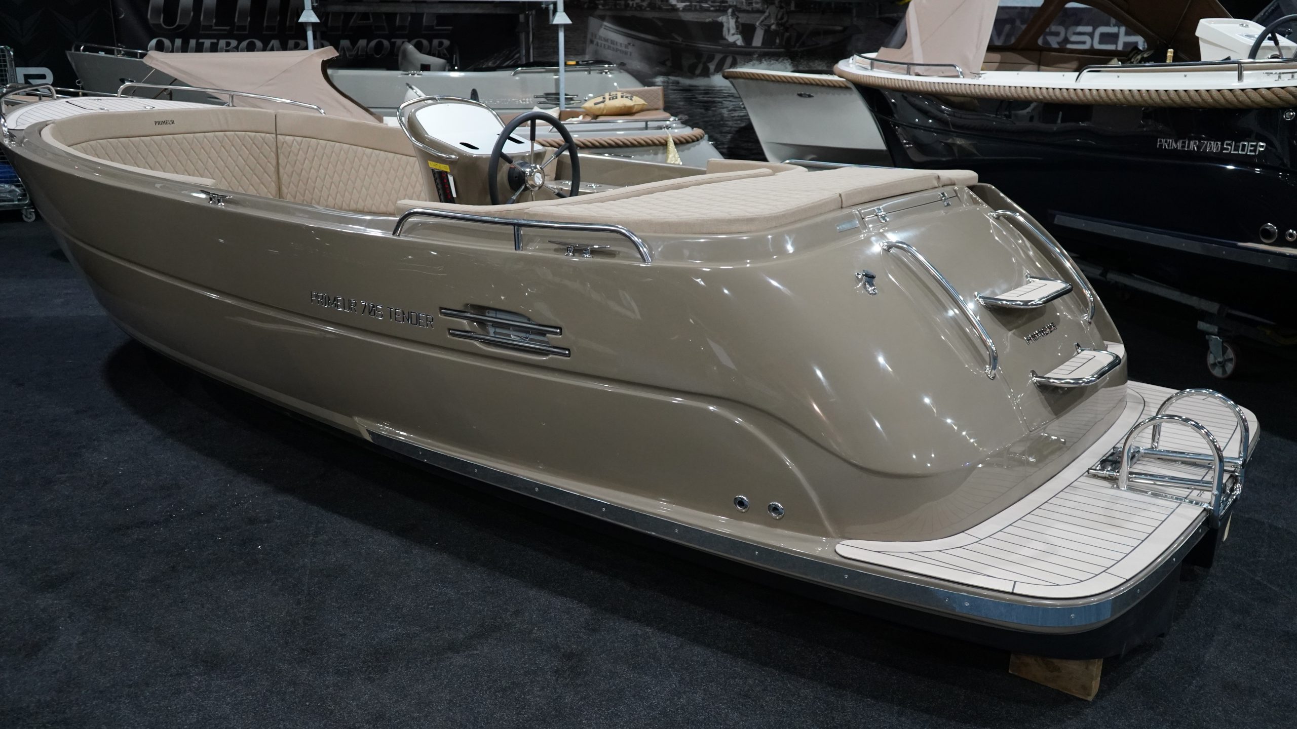 Primeur 705 Tender