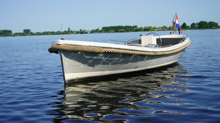 Isloep 735 occasion 2008 met 21pk Yanmar diesel te koop bij Verschuur Watersport Rijnsaterwoude