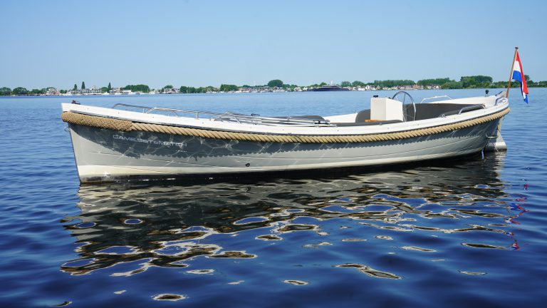 Isloep 735 occasion 2008 met 21pk Yanmar diesel te koop bij Verschuur Watersport Rijnsaterwoude