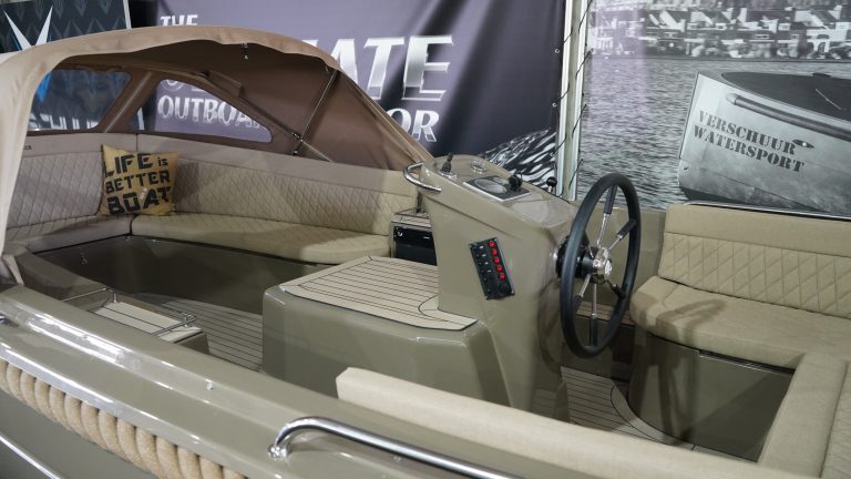 Primeur 700 tender