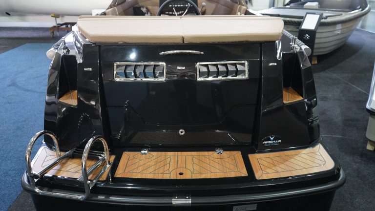 Corsiva 650 tender te koop bij verschuur waterspor